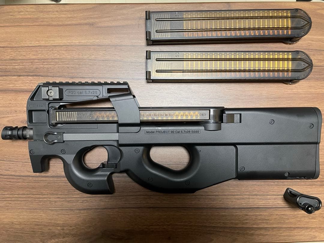 東京マルイ P90+ 2本マガジン、スイベルホールセット