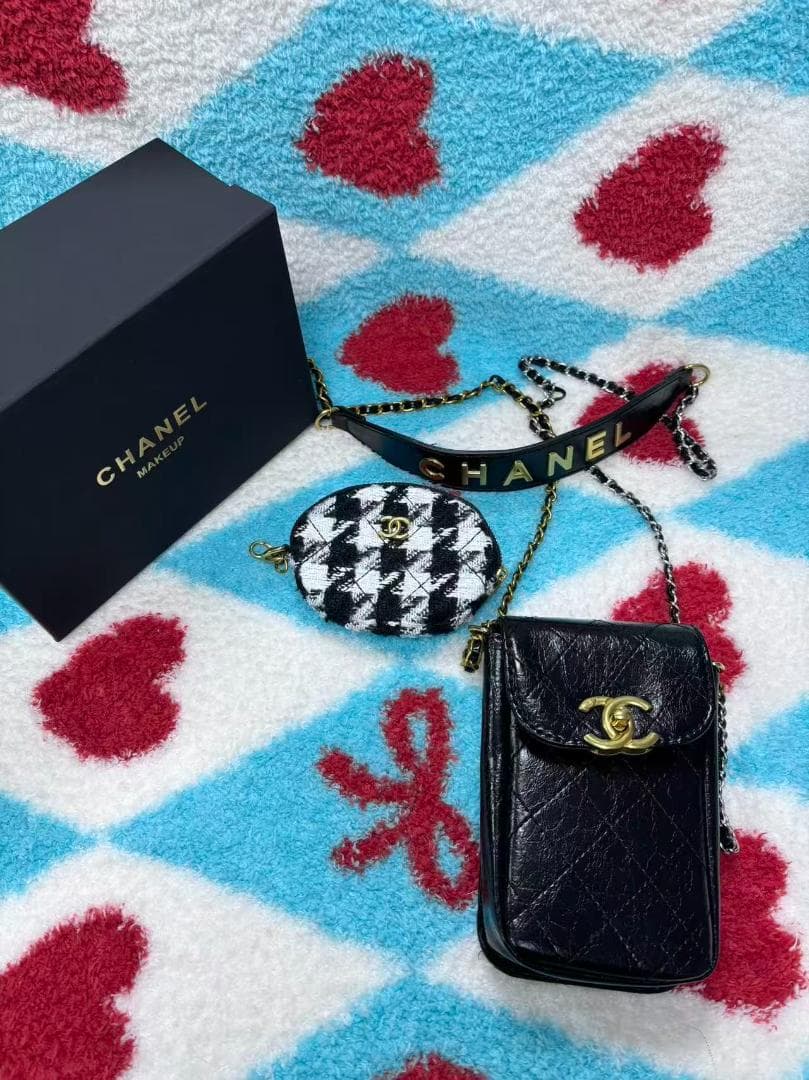 非売品 VIP限定ノベルティ スマホショルダーケース付き aa