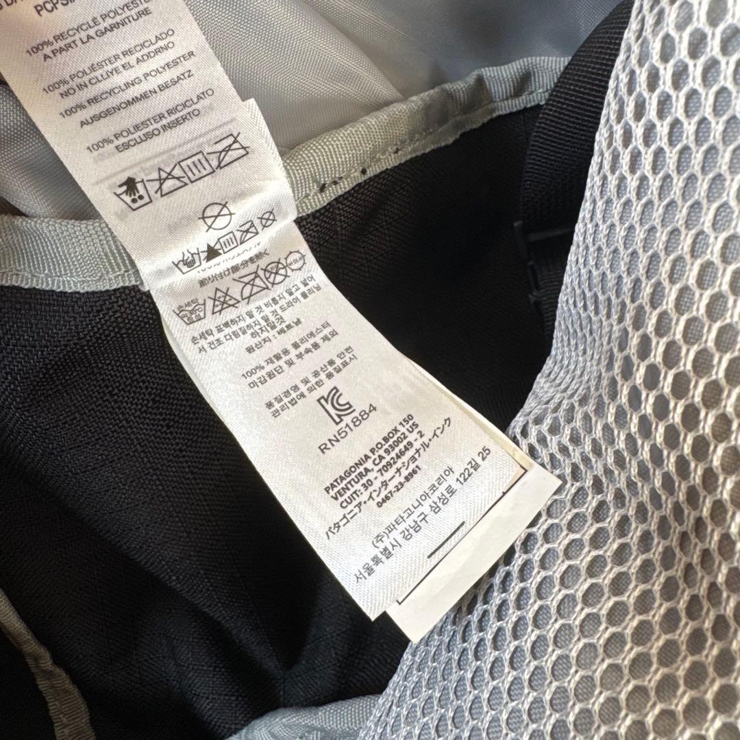 【極美品】patagonia ブラックホール ダッフル 40L ブラック　廃盤