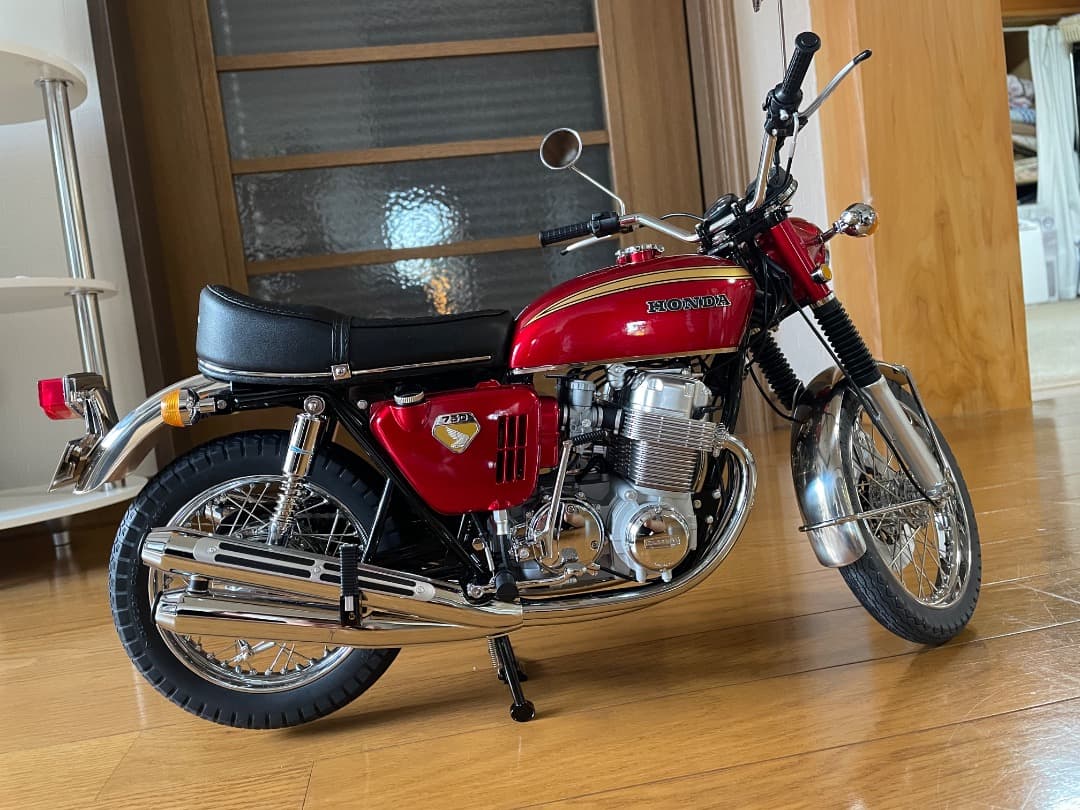 デアゴスティーニ　CB750 four 1/4