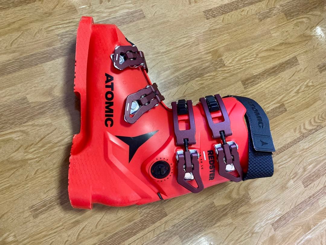 Atomic アトミック　レッドスター　CS 70 LC 23.5センチ