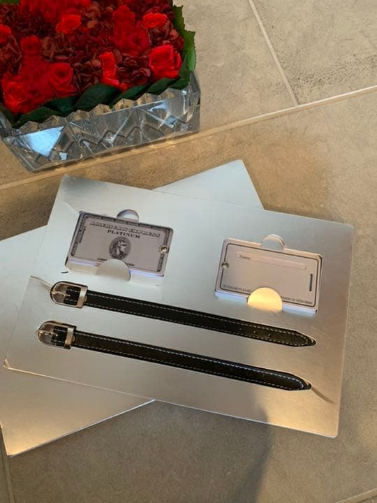 新品！AMEXカード　プラチナホルダーネームタグ