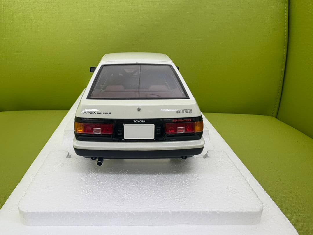 1/18オートアートスプリンタートレノ86イニシャルDファイナルver