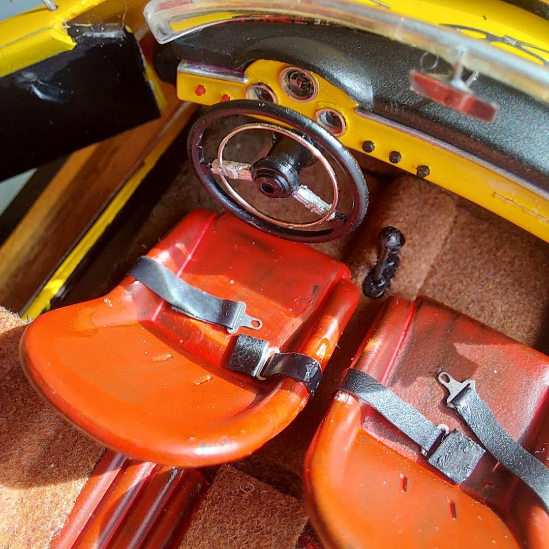 ポルシェ 356 イエロー オープンカー