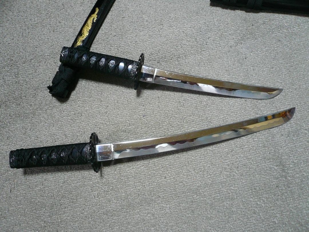 ★ミニチュア 大刀 小刀 龍彫り 模造刀 短刀 日本刀