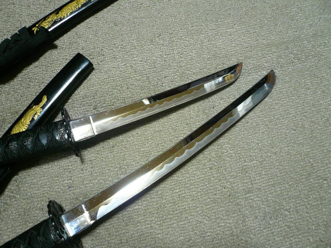 ★ミニチュア 大刀 小刀 龍彫り 模造刀 短刀 日本刀