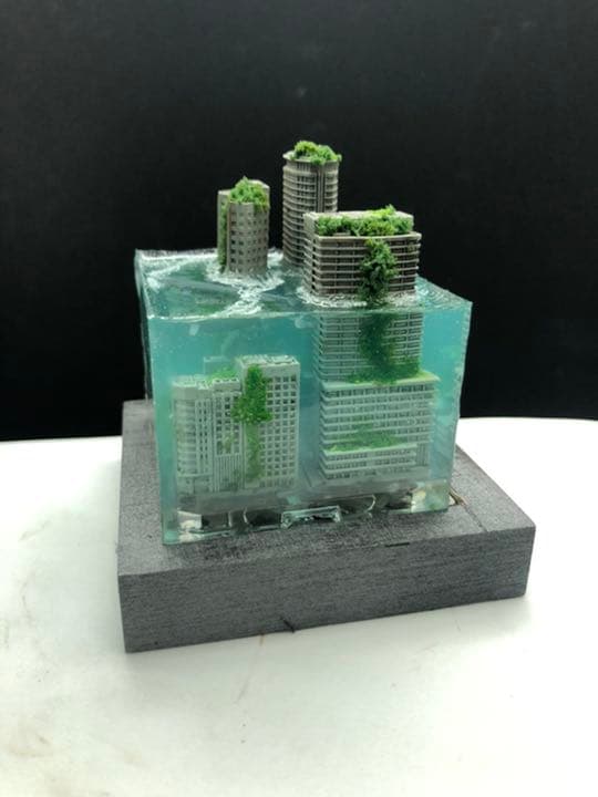 水没都市　クジラも泳ぐ　ジオラマ　LEDライト