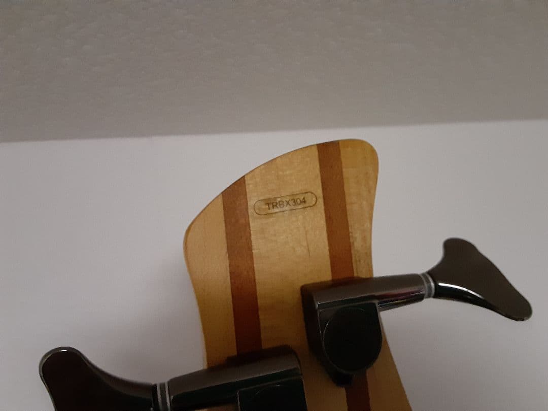 メルカリ便　Yamaha ヤマハ　trbx304 エレキベース　ケース付き