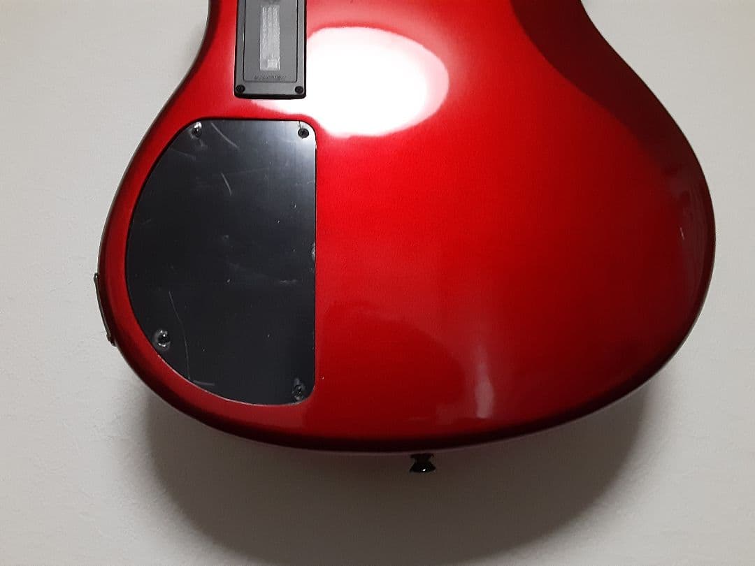 メルカリ便　Yamaha ヤマハ　trbx304 エレキベース　ケース付き