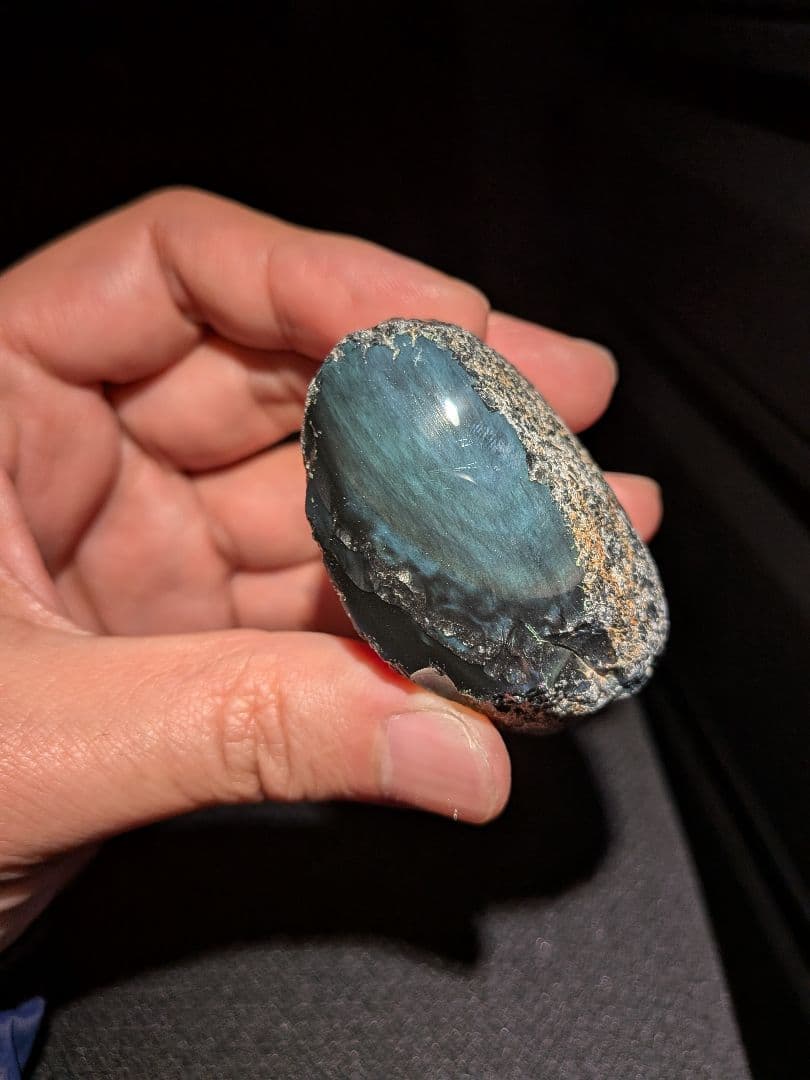 研磨面　十勝石玲瓏　ブルー系レインボーオブシディアン