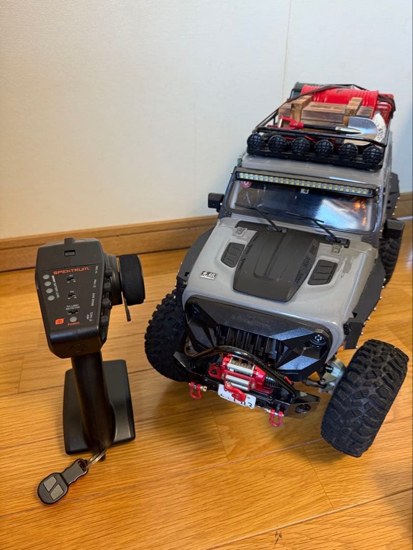 クローラーラジコン アキシャルSCX103