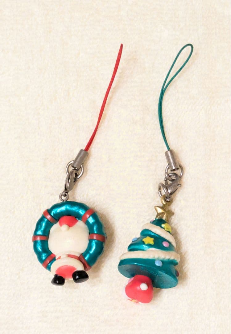 【ハローキティ】激レア！　クリスマスバージョン　ストラップ　根付け