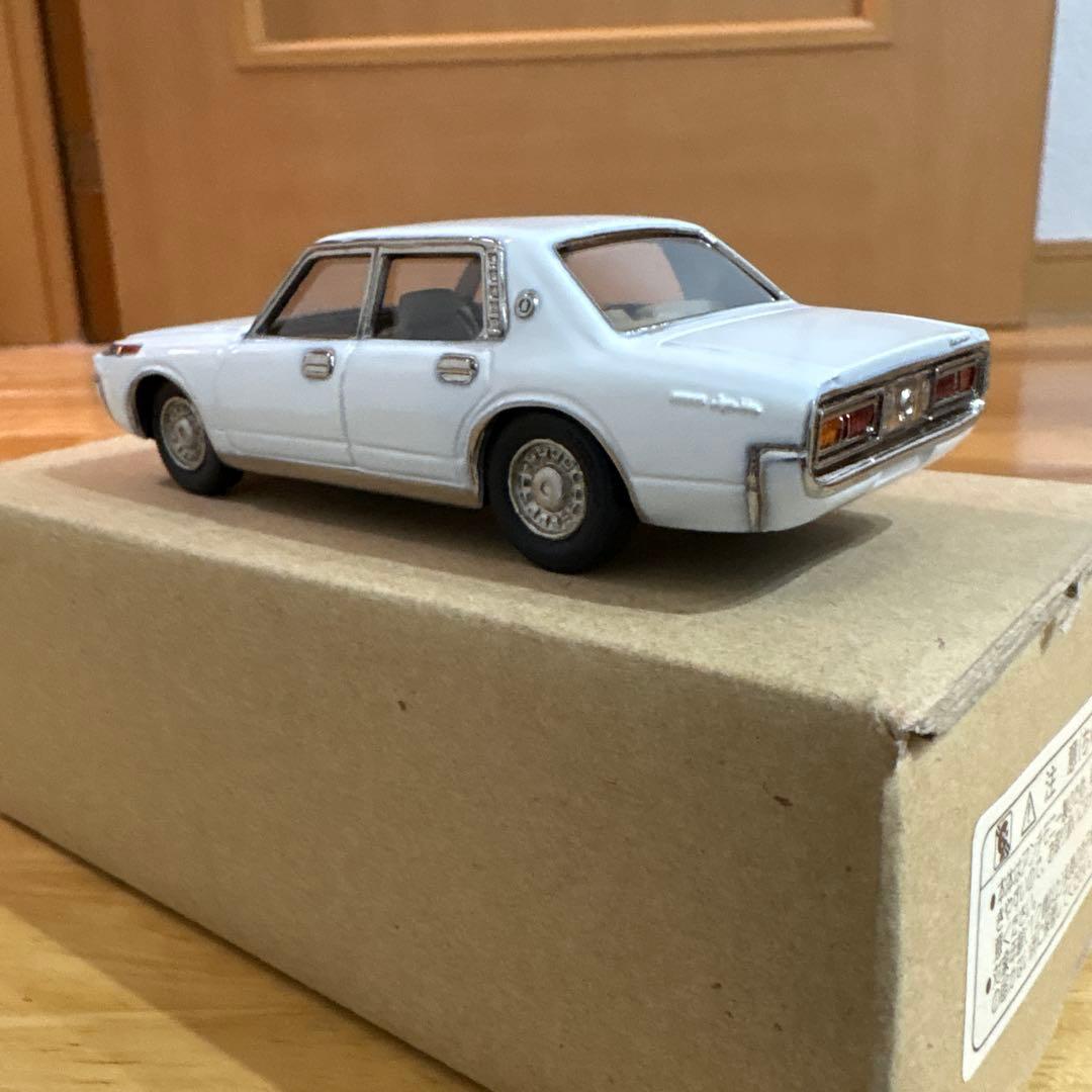 トヨタ クラウン スーパーサルーン 1971年式 1/43