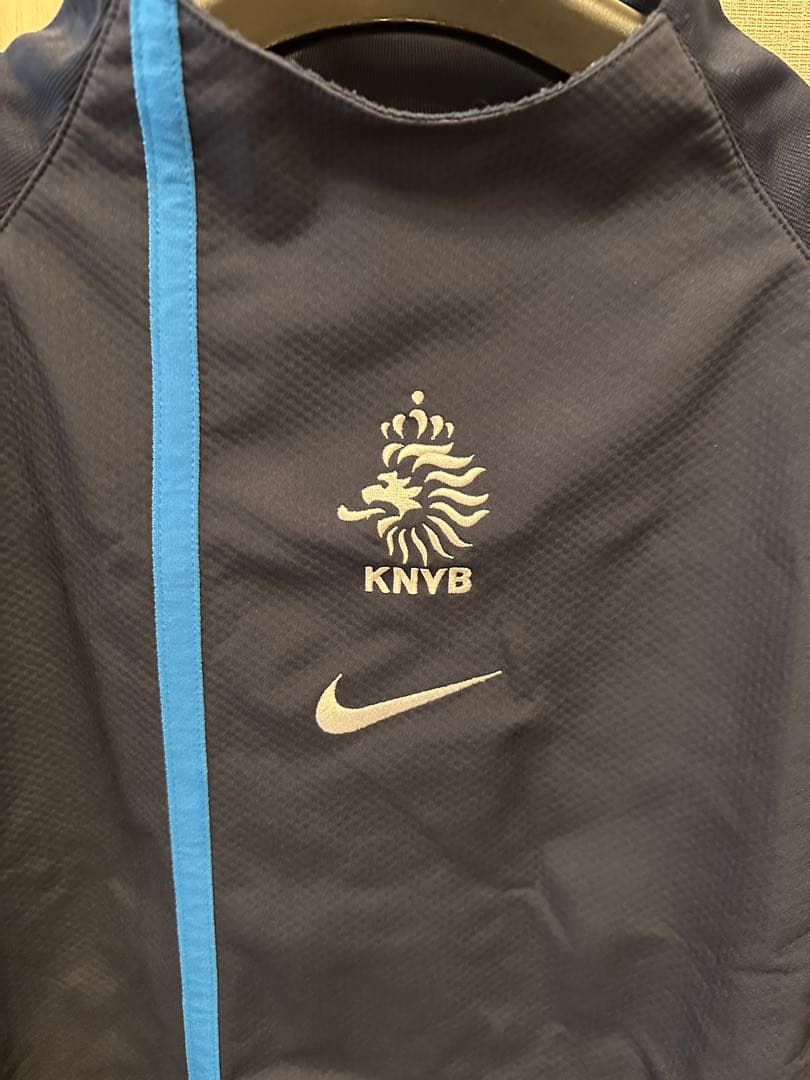 オランダ代表 NIKE KNVB トレーニングトップ スポンサー入り