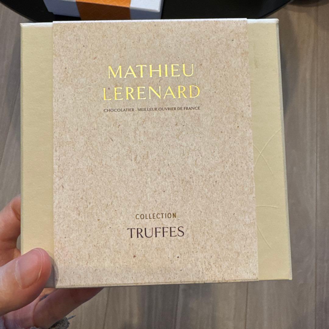 nekoマチュールルナール　トリュフ　16p box