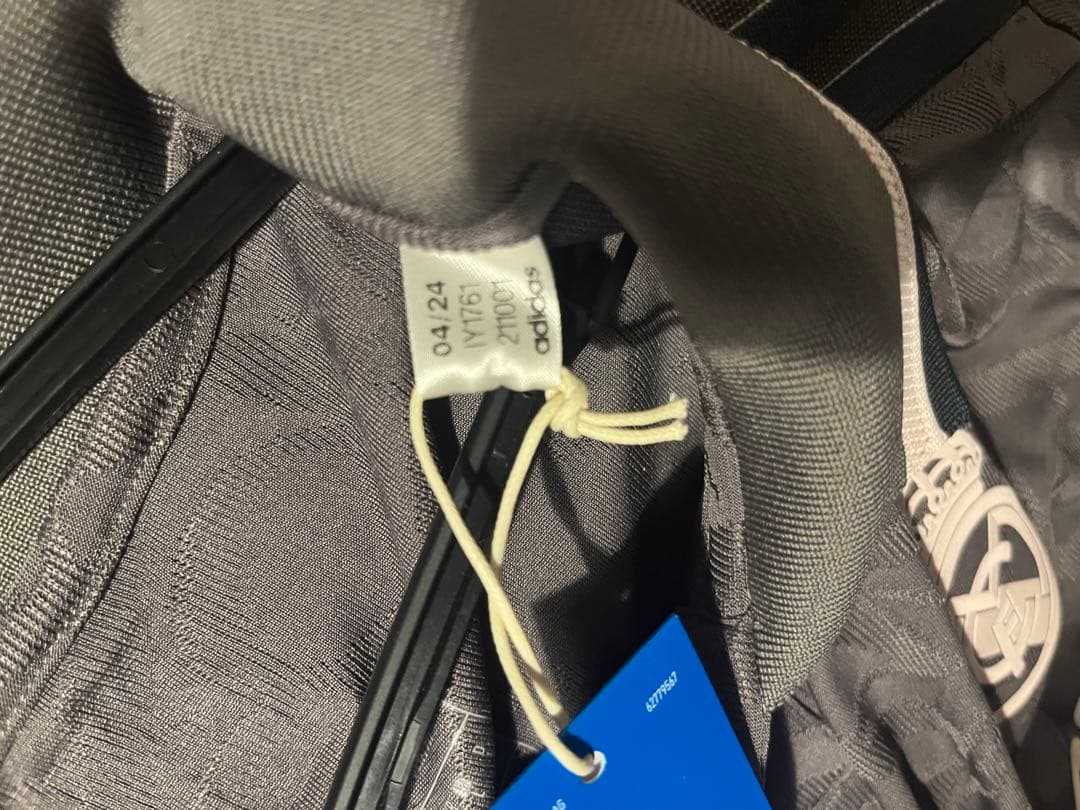 新品正規品adidas Real Madrid ユニフォーム　3rd