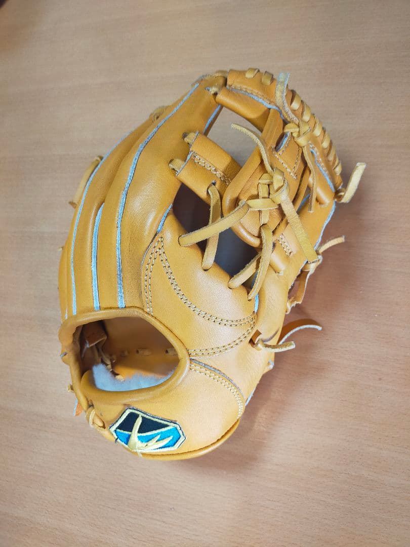 硬式野球グローブ　内野用　Hウェブ