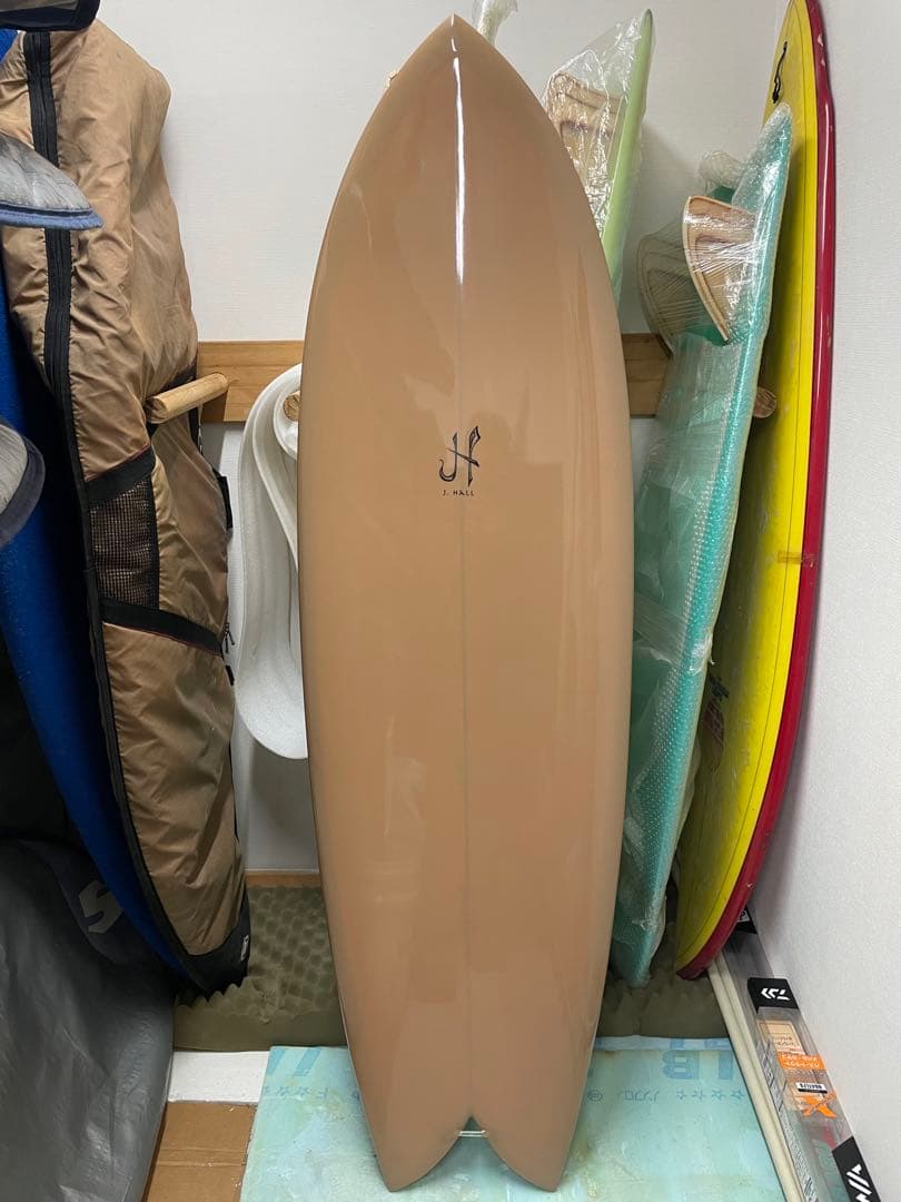 ジョシュホールサーフボード 5’9”クワッドフィンフィッシュ