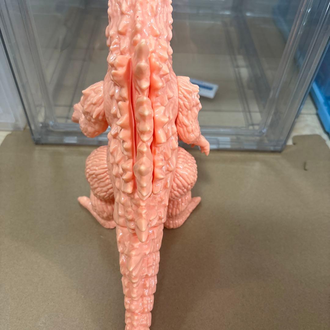 M1号 ゴジラ (肌色未塗装)