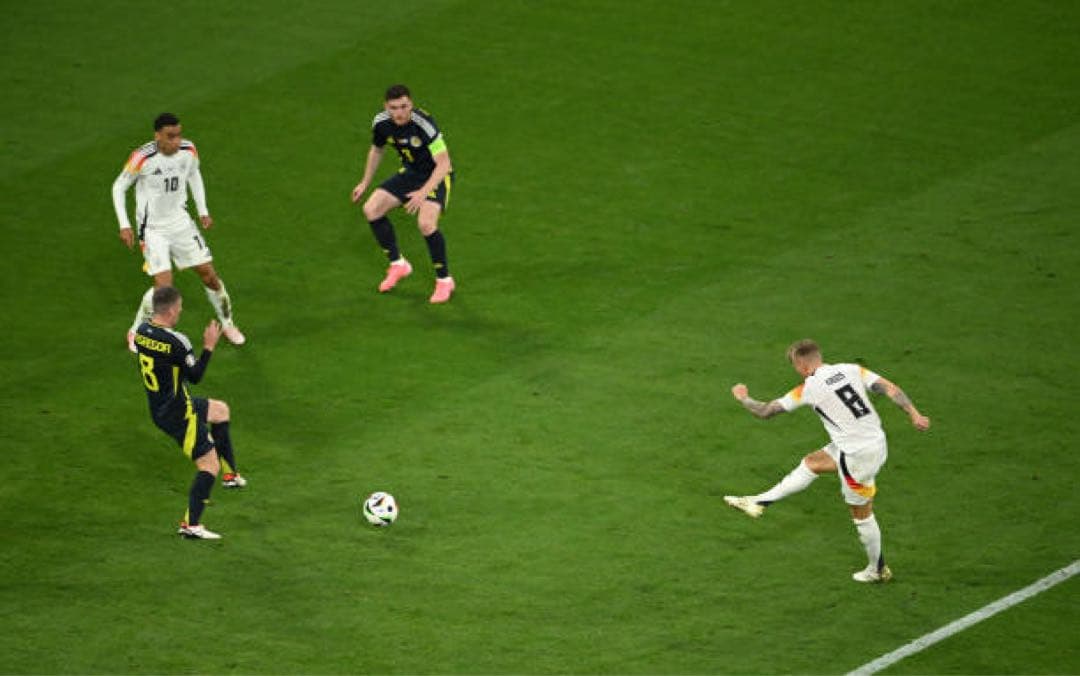 クロース　ユニフォーム　ドイツ代表　EURO 2024（H）