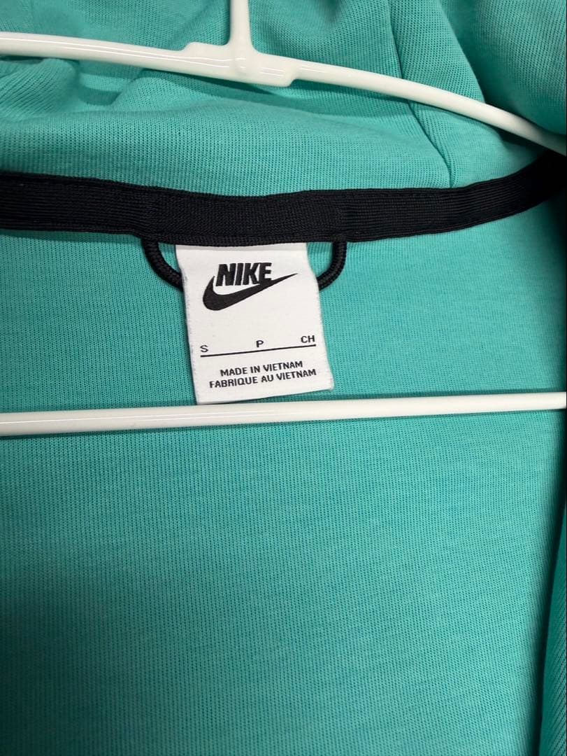 セントラルシー着用　NIKEテックフリース　上下セット　S