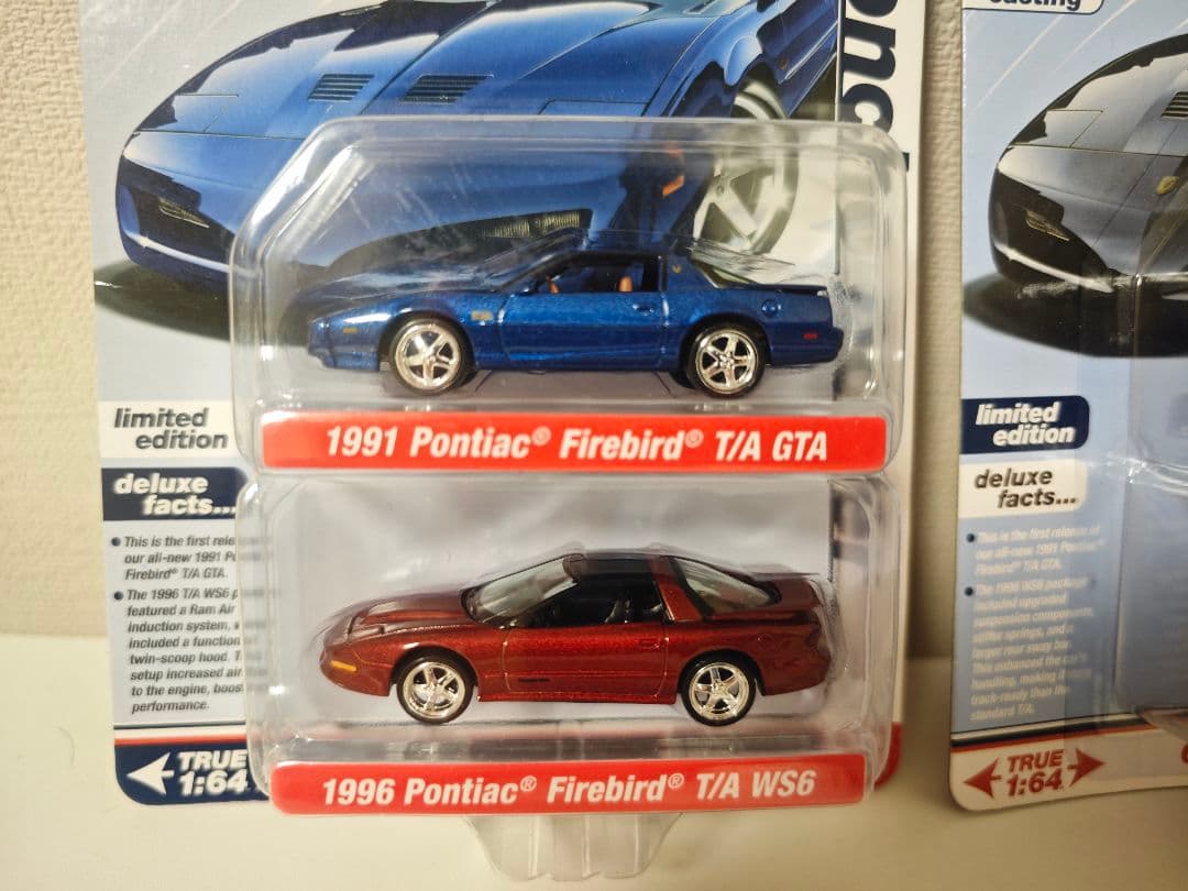 Auto World ポンティアック　ファイアバード　　トランザム　2セット