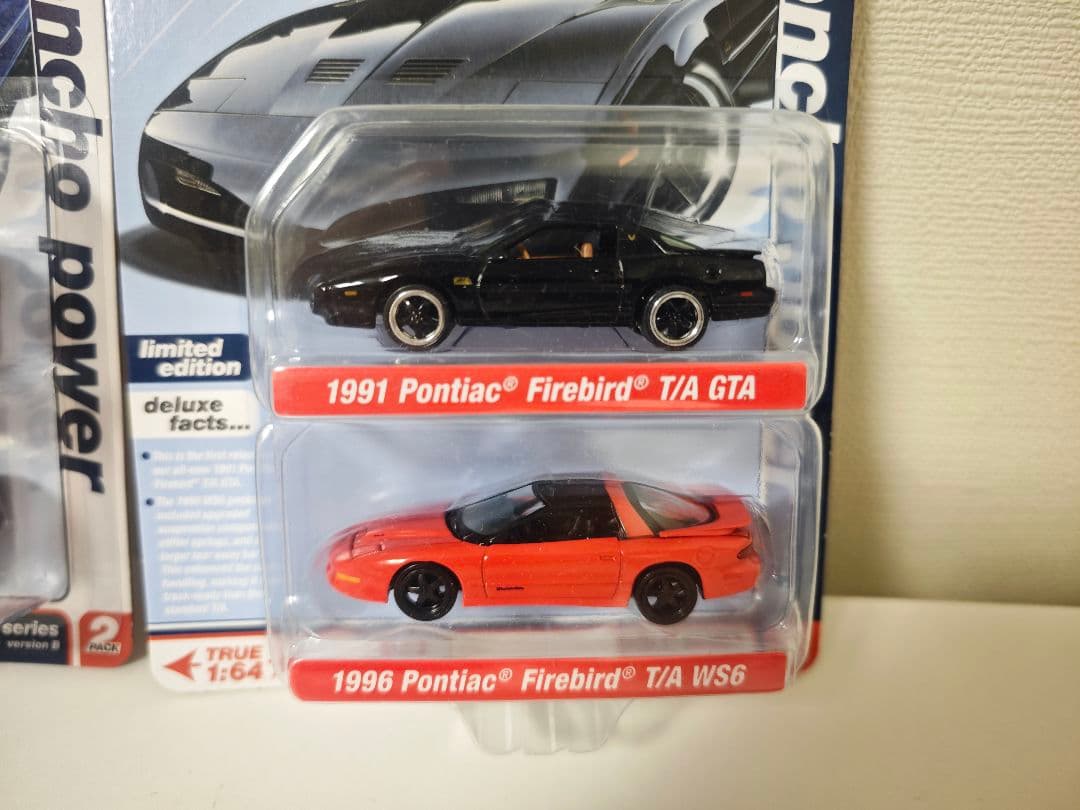 Auto World ポンティアック　ファイアバード　　トランザム　2セット