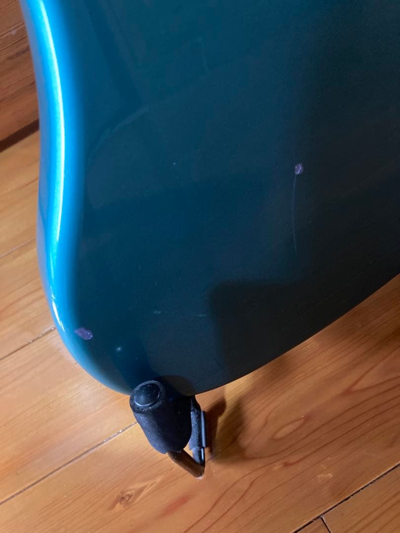 ベース Squier AffinityJazzBass Lake Placid Blue