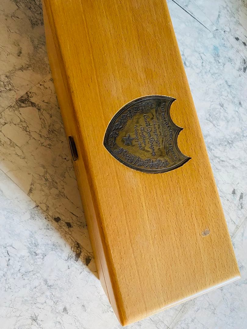 特別な記念日、贈り物に‼️ 1985年ドンペリニョン エノテーク ヴァータージュ