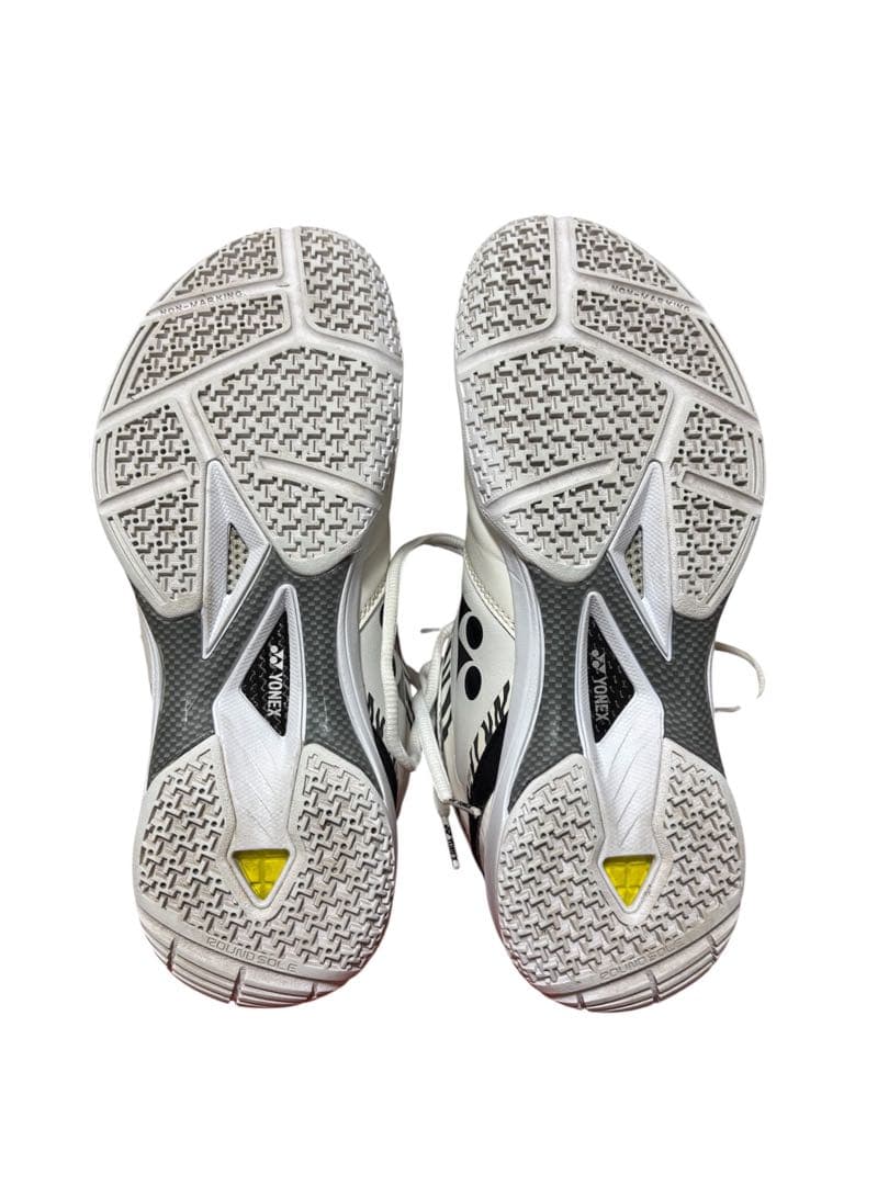 YONEX バドミントンシューズ パワークッション65z 桃田選手モデル26.5