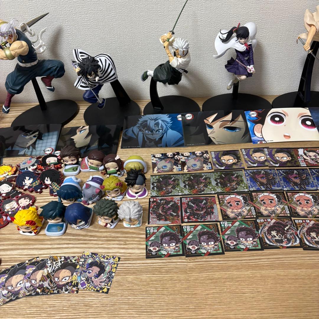 鬼滅の刃　グッズまとめ売り　フィギュア　カード　にふぉるめ