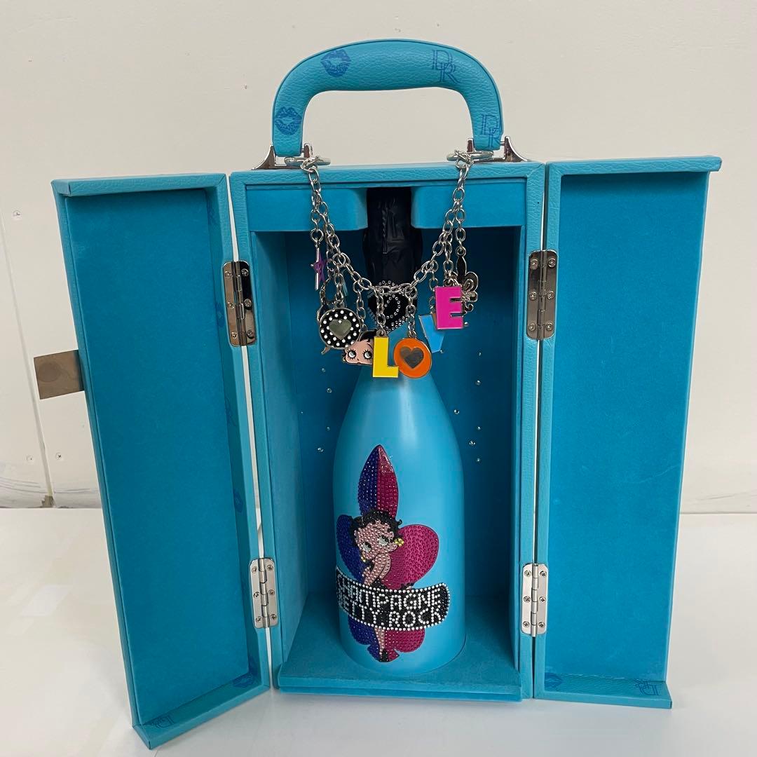 高級シャンパン 限定 未開栓 ベティーロック　ブルー　BOX付 750ml