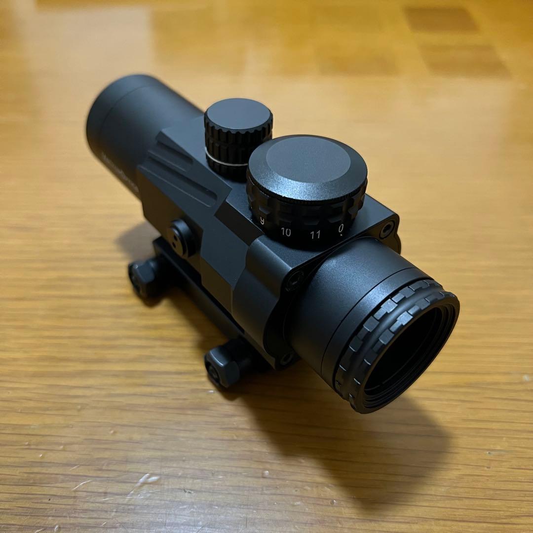 【激レア美品】　Vector Optics　Calypos 3x32SFP　実物