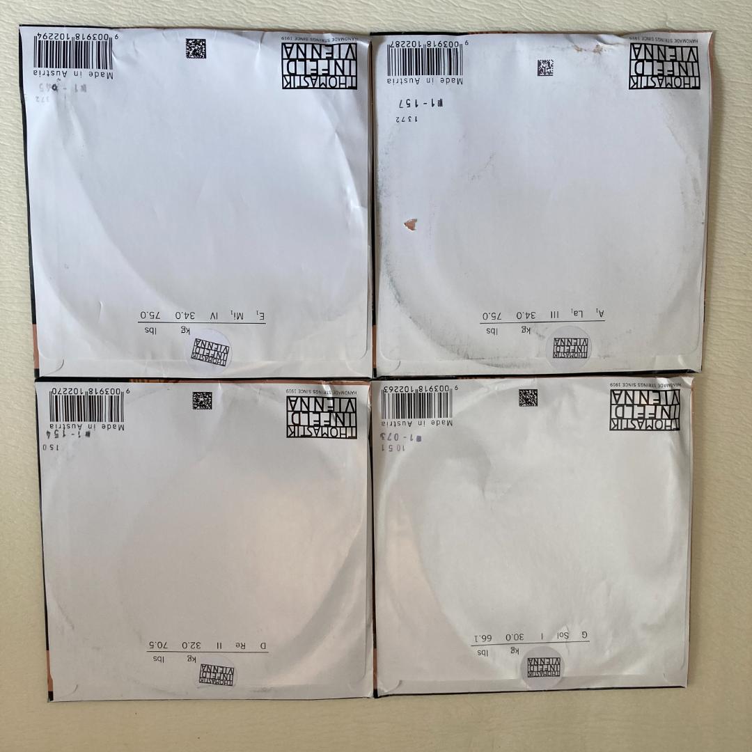 コントラバス弦　SPIROCORE 　新品