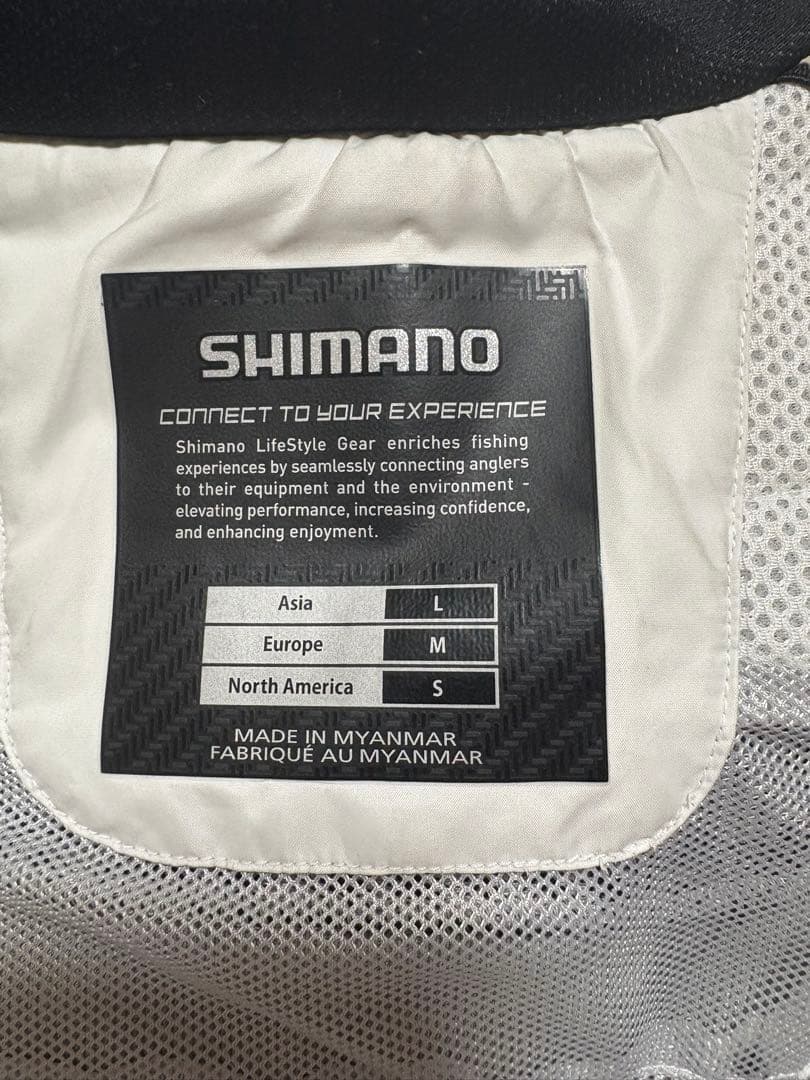シマノ　LIMITED PRO フィッシングベスト ホワイト/ブラック/ゴールド