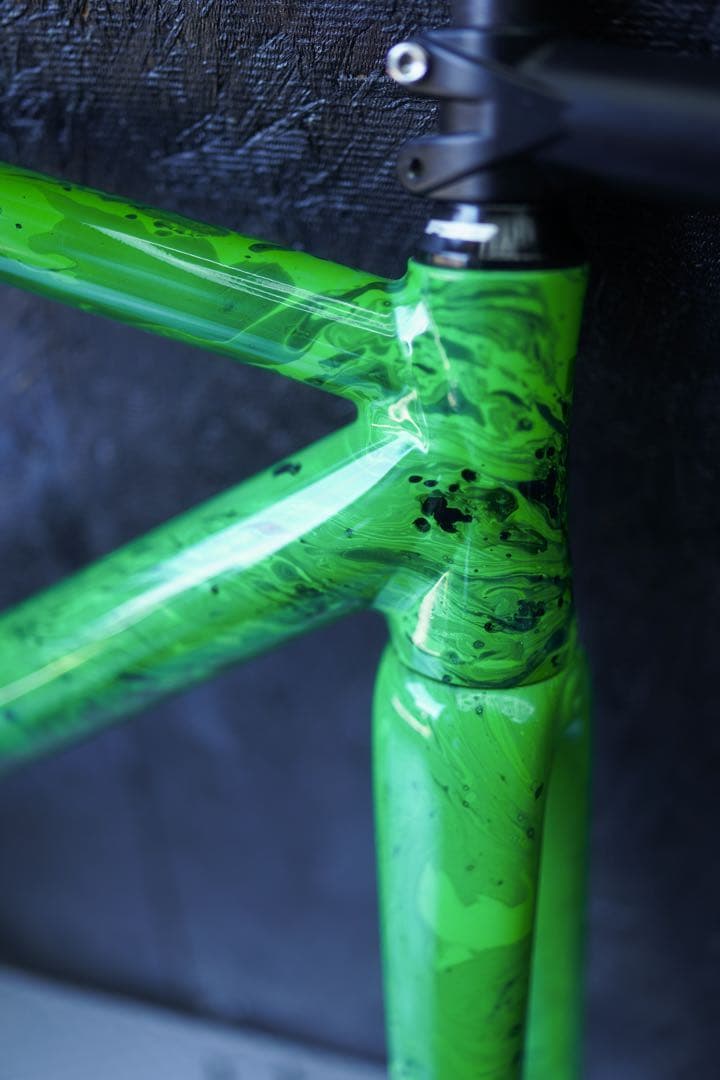 TYRANT BIKE BIESTIE ペイントbrotures フレームセット