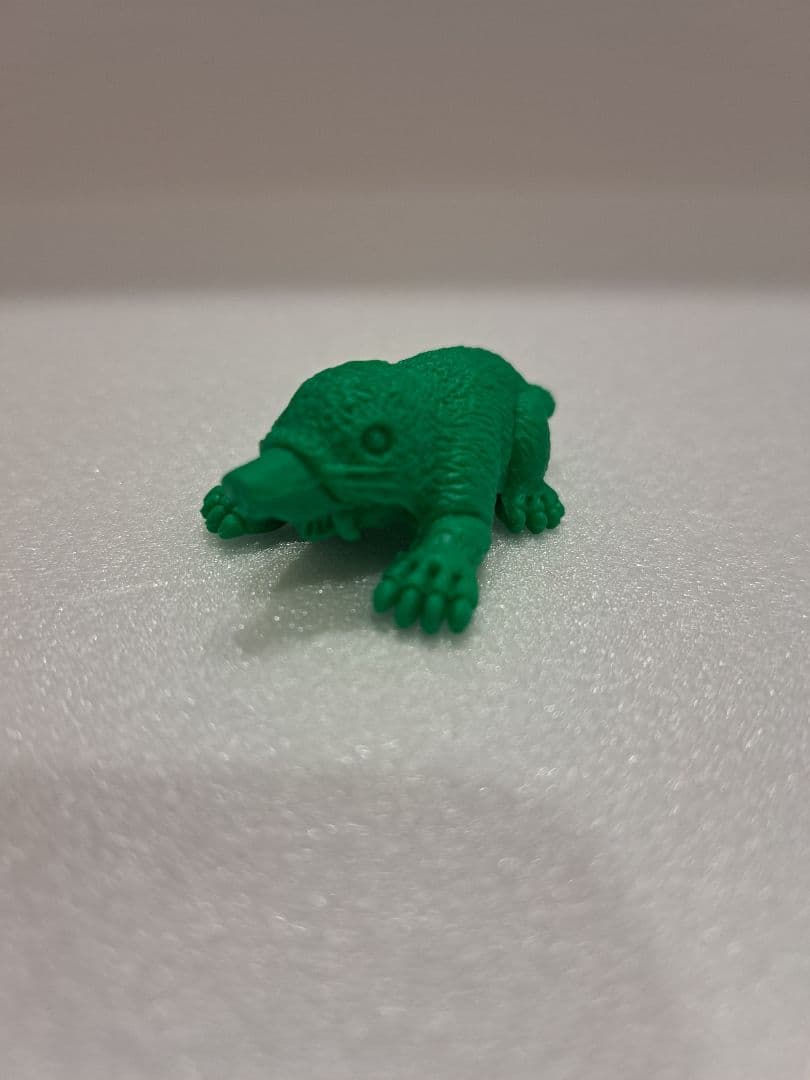 「ウルトラQ」怪獣消しゴム「モングラー」