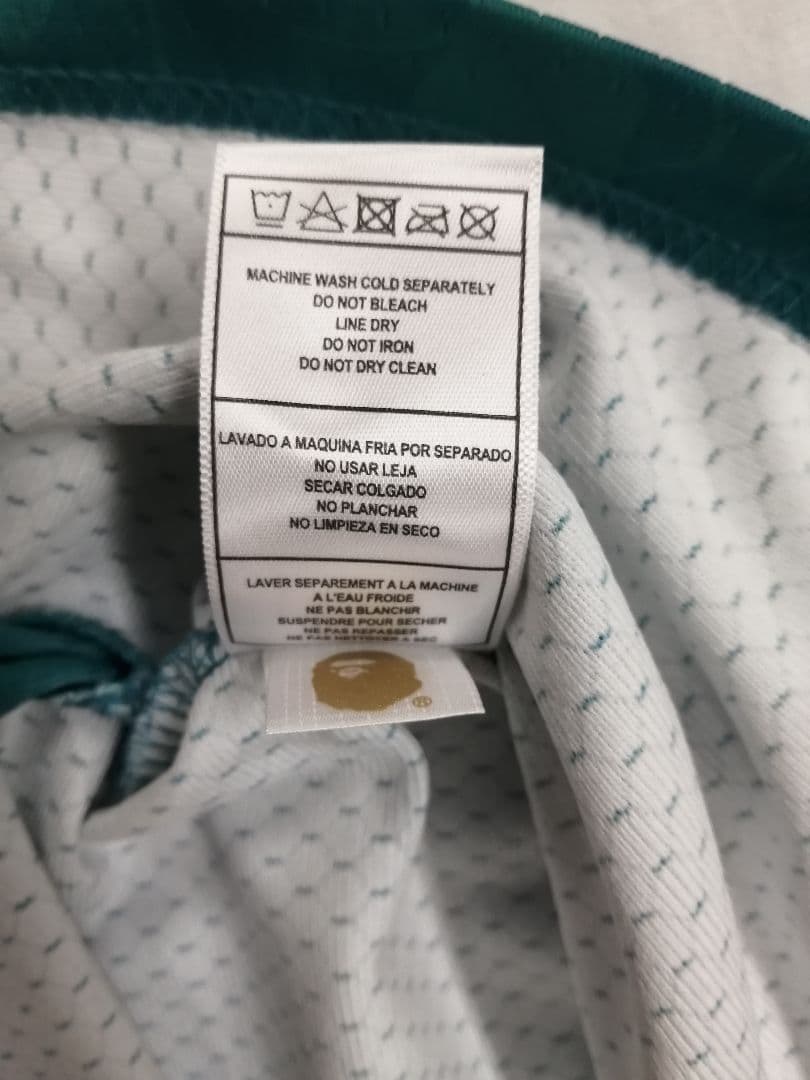 A BATHINGAPE　ベイシングエイプ　NFL ミッチェルアンドネス　コラボ