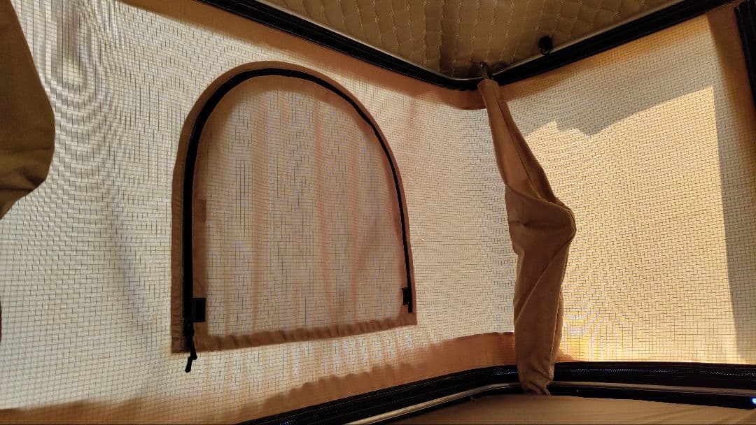 ルーフテント　条件あり　素人です。