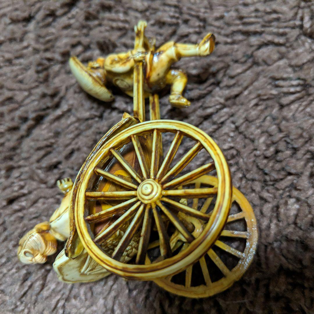 【日本の歴史／和風】浅草・人力車と着物姿の日傘の女明治時代人力車飾り