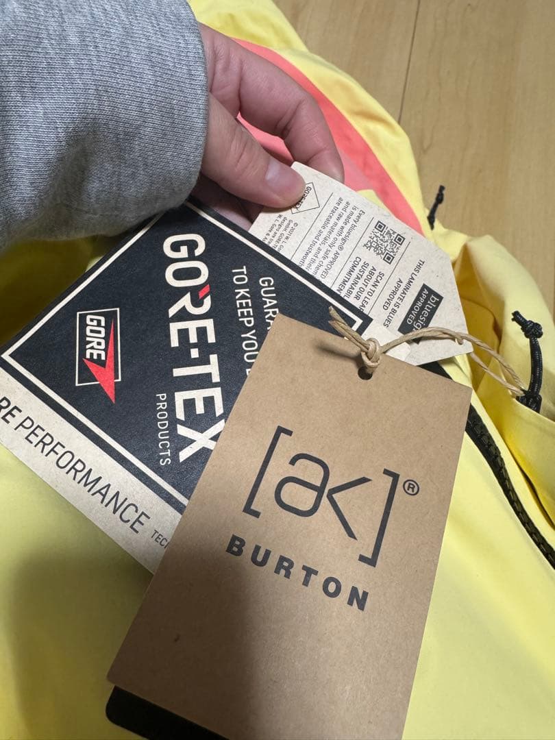 きょん【新品】BURTON スノーボードジャケット