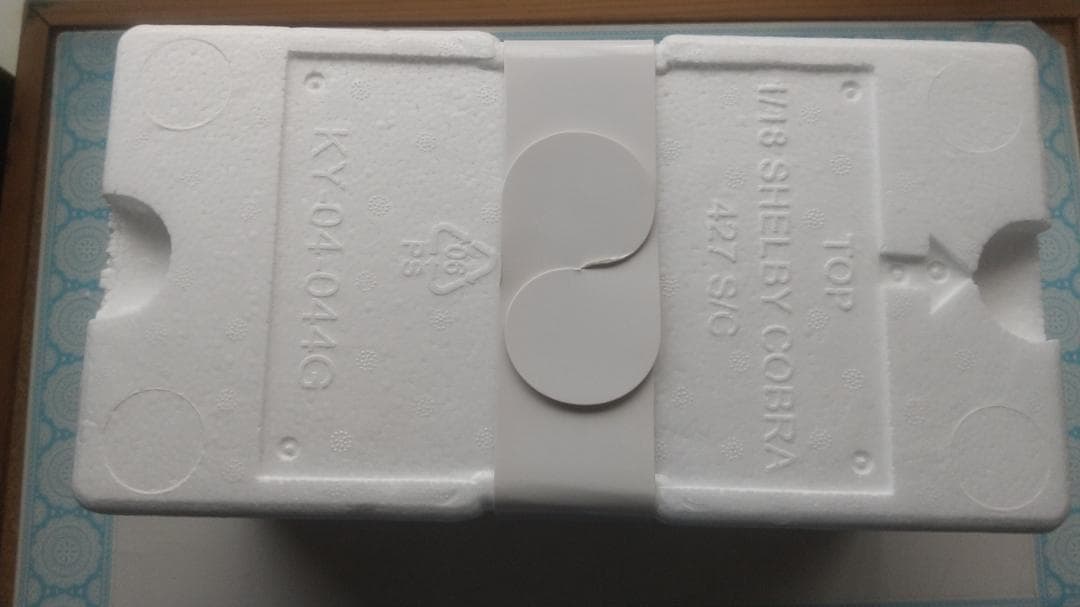 ミニカー 1/18 SHELBY COBRA 427 S/C (Blue)