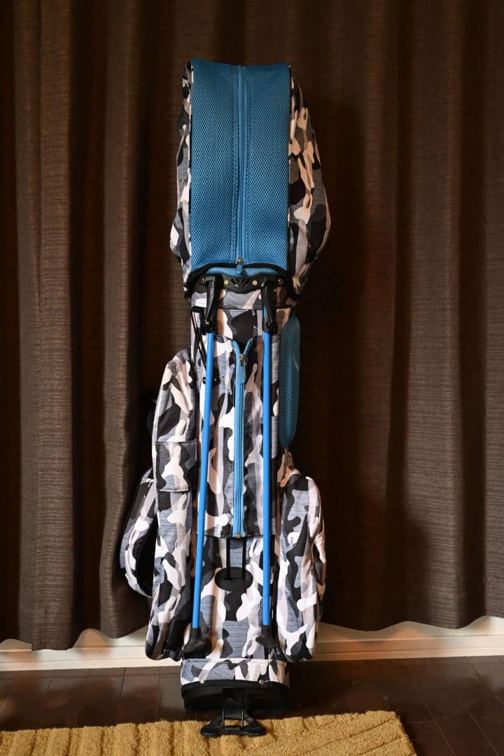 Riviera 迷彩キャディバッグ