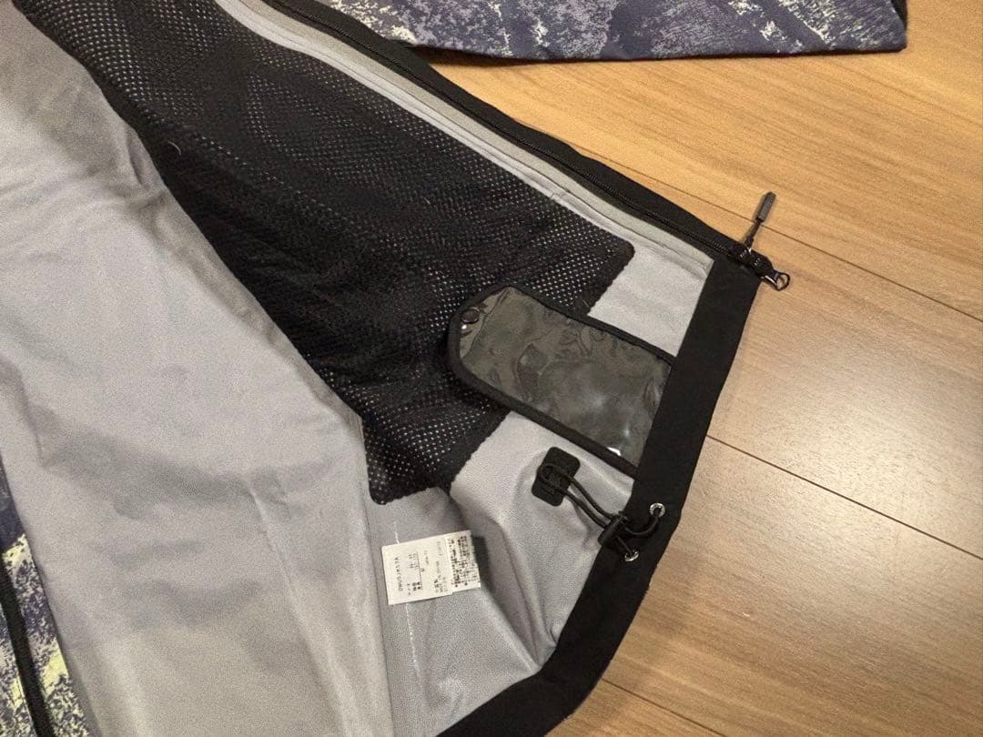 ★コラボ限定・定価7万・美品★お洒落　デサント　スキーウエア SAJ デモ技術選