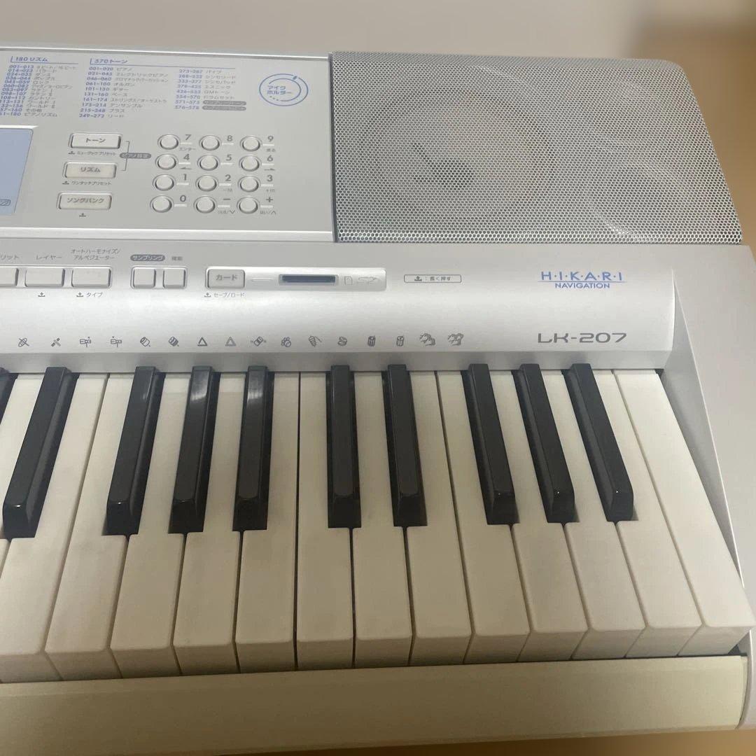 CASIO カシオ　電子ピアノ　電子キーボード LK-207