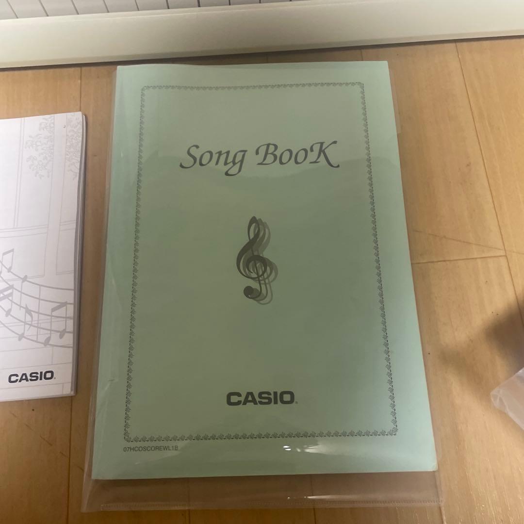 CASIO カシオ　電子ピアノ　電子キーボード LK-207