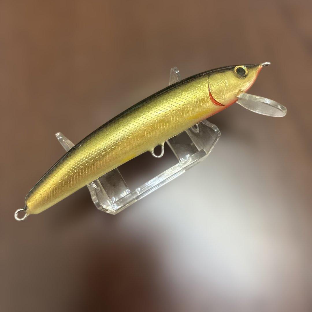 ORA RS90 0501銀箔シャッドカラー　ミノー　湖　ルアー