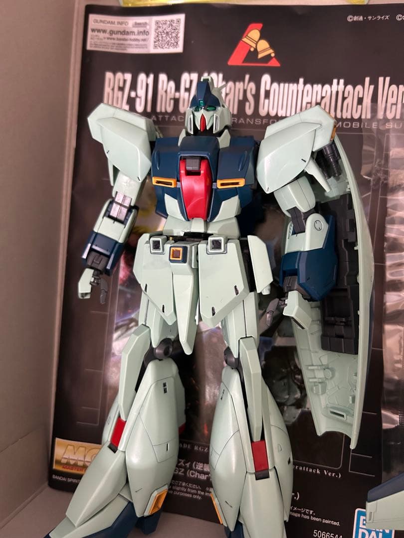 組み立て済みRX-93 νガンダム Ver.Ka & RGZ-91 Re-GZ