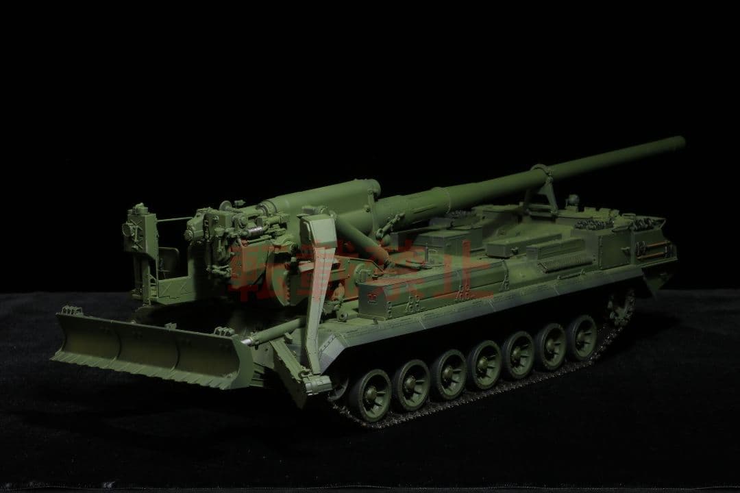 【完成品】 1/35 ソビエト軍 2S7 砲弾 乗員 プラモデル トランペッター