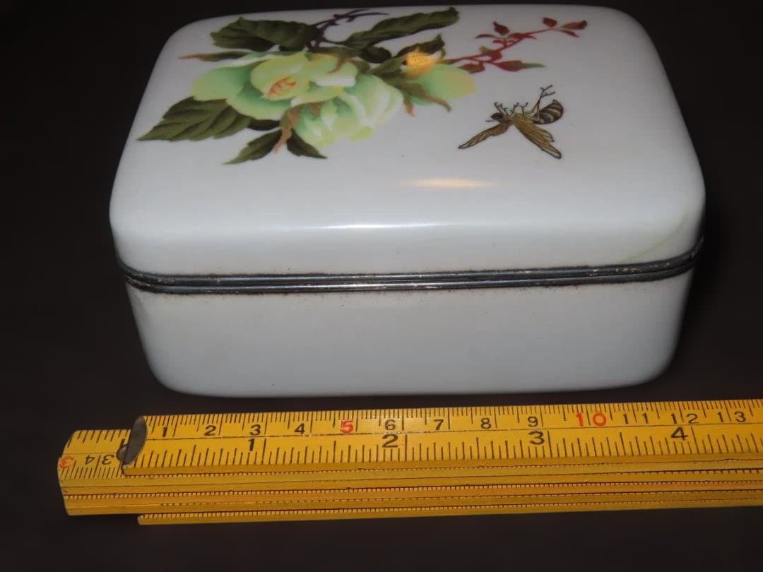 明治金工　尾張七宝 花蜂図 銀覆輪 ボンボニエール 内古裂張 七宝箱